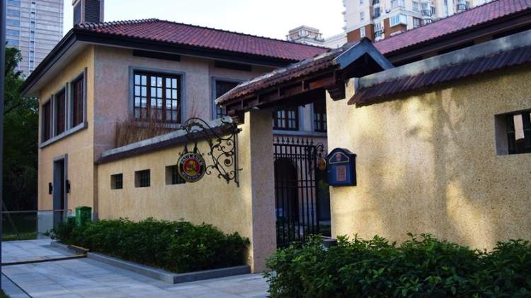 寶萊納餐廳(長(zhǎng)寧來(lái)福士店)