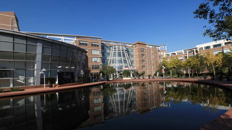 上海市實(shí)驗(yàn)學(xué)校