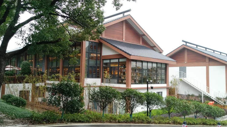 時(shí)見(jiàn)鹿書(shū)店