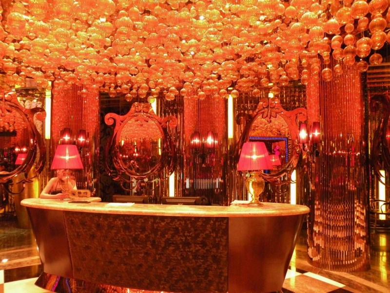 青島高端商務(wù)KTV-十大高檔商務(wù)KTV排名預(yù)訂