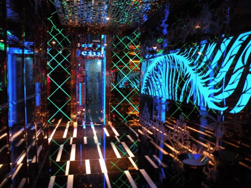 青島市南高端商務(wù)KTV-十大高檔商務(wù)KTV排名預(yù)訂