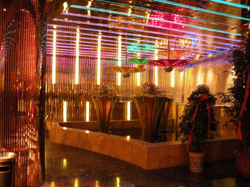 青島嶗山商務(wù)KTV預(yù)定電話-青島嶗山高端商務(wù)KTV訂房電話