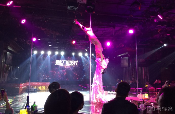 長(zhǎng)沙魅力四射酒吧