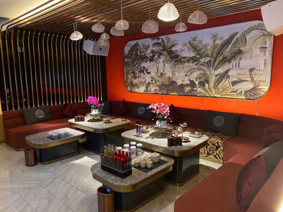 烏魯木齊麗音港行政會(huì)客中心KTV夜總會(huì)