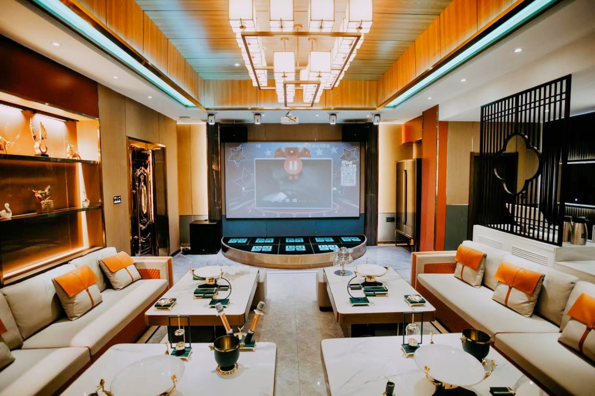 連云港金瑞音樂酒會(huì)商務(wù)夜總會(huì)KTV