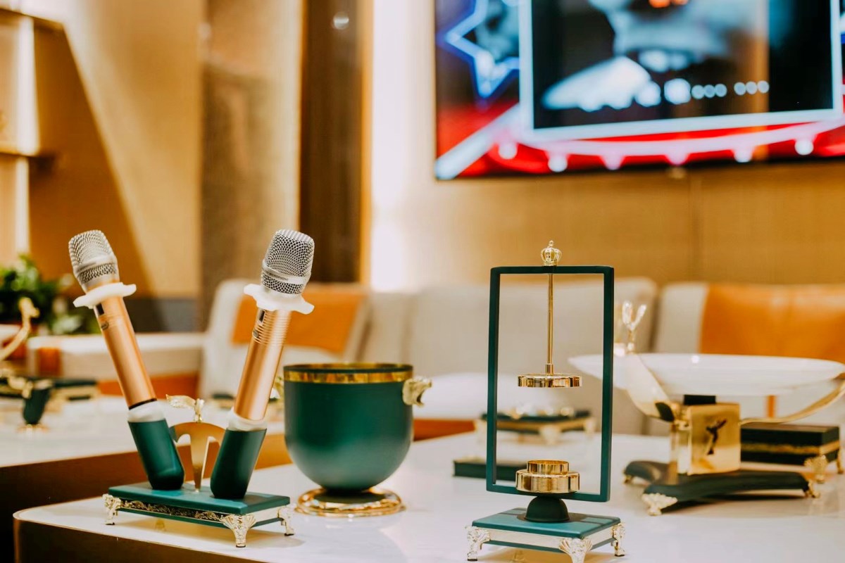 連云港星輝國際商務(wù)夜總會(huì)KTV