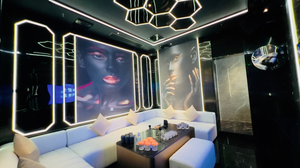 呼和浩特中高端夜總會KTV預(yù)訂檔次包廂價格一覽!