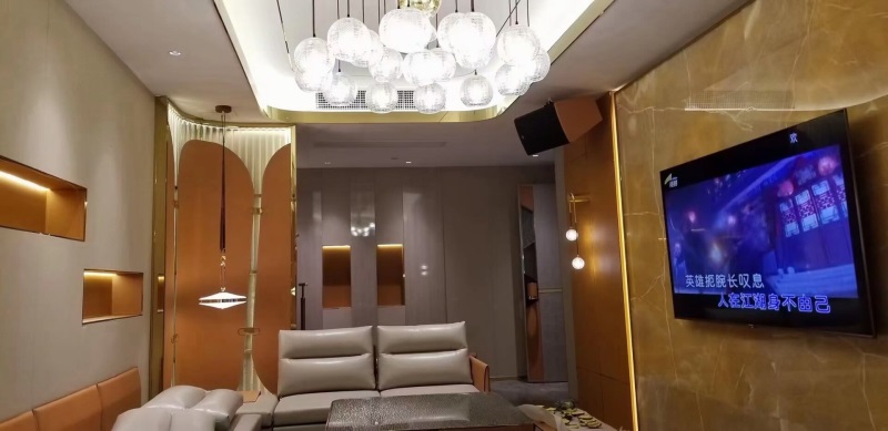 鎮(zhèn)江紳士匯KTV夜總會(huì)