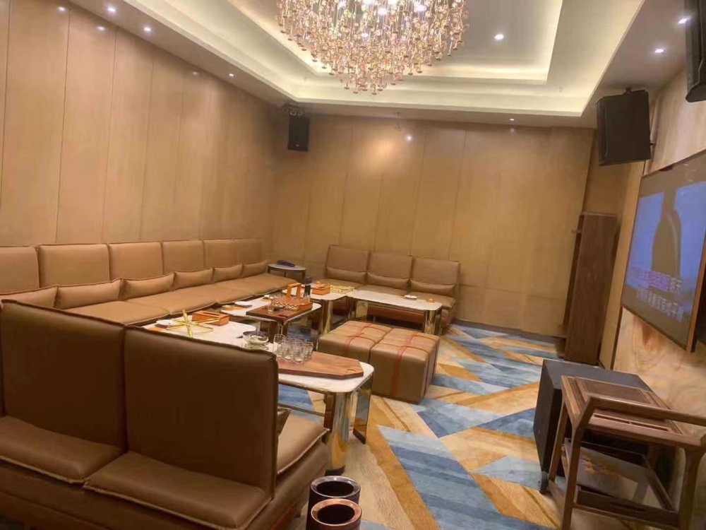 大連十大好玩商務KTV排名，快約上您的親朋體驗